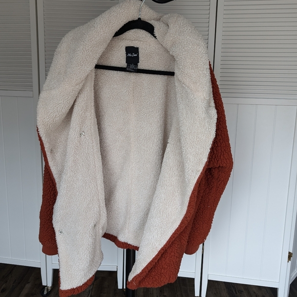 Super Warm Me Jane Rust Colored Jacket with Buttons. Like New. Medium. - Picture 6 of 7